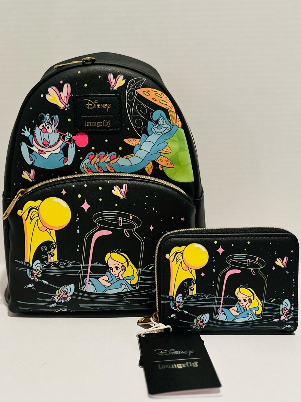 Loungefly Disney NWT Alice in Wonderland Glow-in-the-Dark Mini Backpack & Wallet